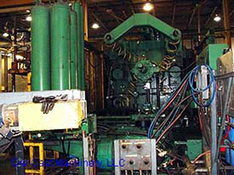 Detailed Pictures of HPM Cold Chamber Die Casting Machine DCMP-1587