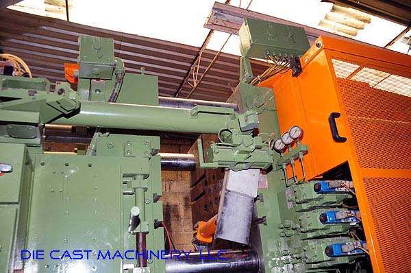 Detailed Pictures of Italpresse Cold Chamber Die Casting Machine DCMP-2237
