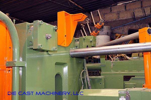 Detailed Pictures of Italpresse Cold Chamber Die Casting Machine DCMP-2237