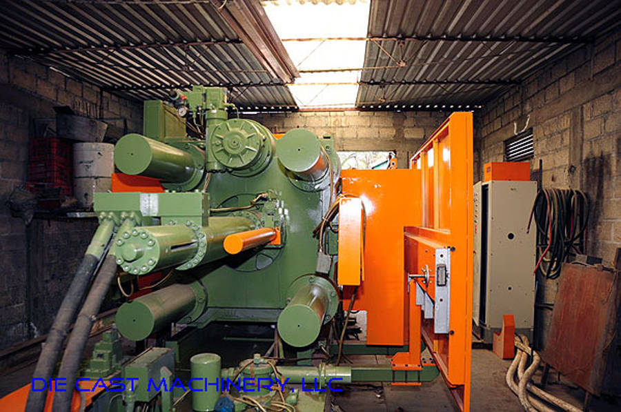 Detailed Pictures of Italpresse Cold Chamber Die Casting Machine DCMP-2237