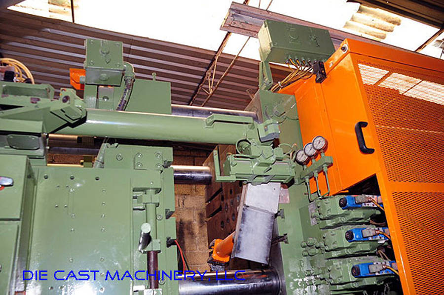Detailed Pictures of Italpresse Cold Chamber Die Casting Machine DCMP-2237