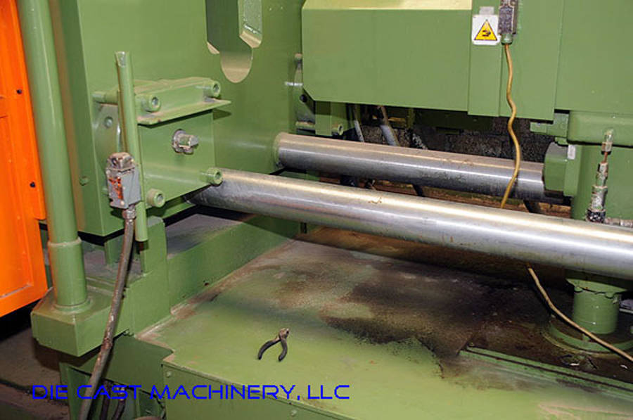 Detailed Pictures of Italpresse Cold Chamber Die Casting Machine DCMP-2237