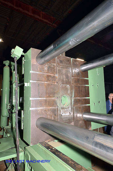 Detailed Pictures of Italpresse Cold Chamber Die Casting Machine DCMP-2642