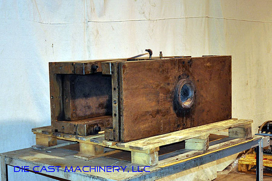 Picture of DME Heavy Duty, Double Unit, Hot Chamber Zinc master unit die holder DCMP-2808