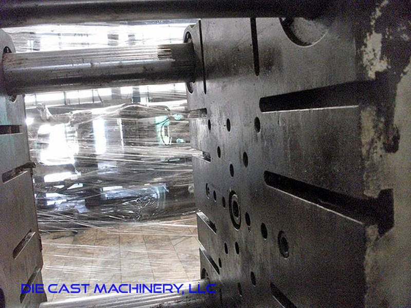 Detailed Pictures of Toshiba Cold Chamber Die Casting Machine DCMP-2906