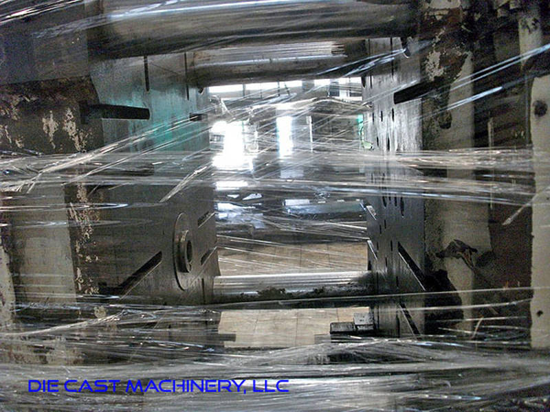 Detailed Pictures of Toshiba Cold Chamber Die Casting Machine DCMP-2906