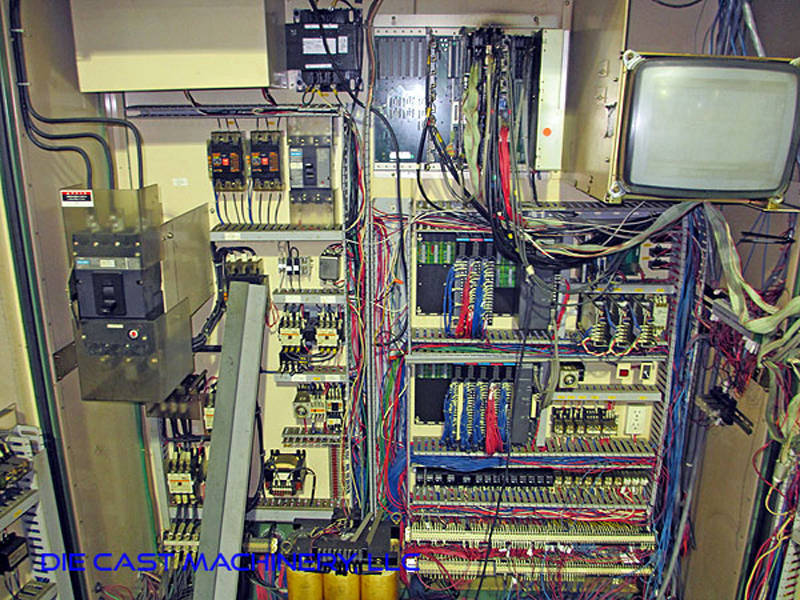 Detailed Pictures of Toshiba Cold Chamber Die Casting Machine DCMP-2964