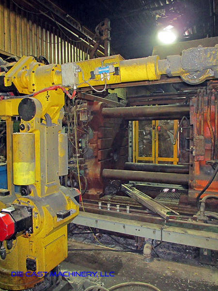 Detailed Pictures of Toshiba Cold Chamber Die Casting Machine DCMP-2964