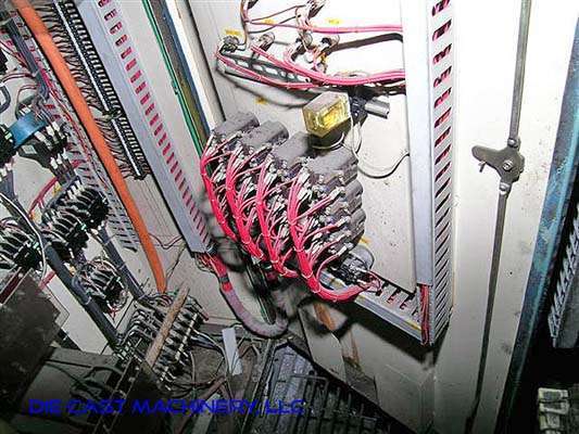Detailed Pictures of Toshiba Cold Chamber Die Casting Machine DCMP-2990