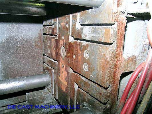 Detailed Pictures of Toshiba Cold Chamber Die Casting Machine DCMP-2990