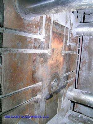 Detailed Pictures of Toshiba Cold Chamber Die Casting Machine DCMP-2990