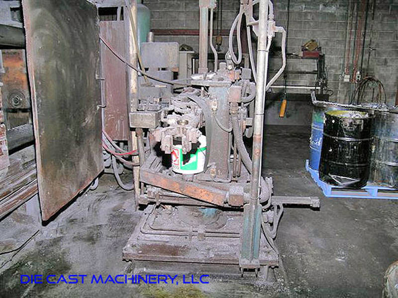Detailed Pictures of Toshiba Cold Chamber Die Casting Machine DCMP-2990