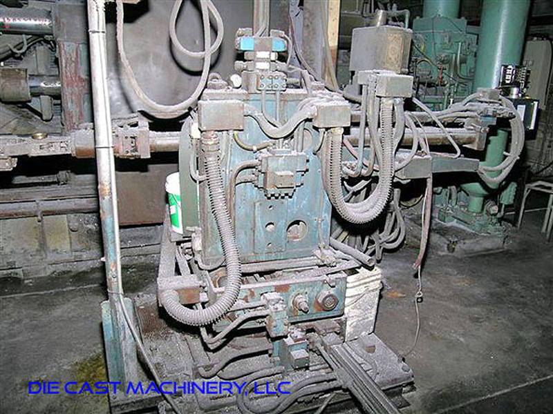 Detailed Pictures of Toshiba Cold Chamber Die Casting Machine DCMP-2990