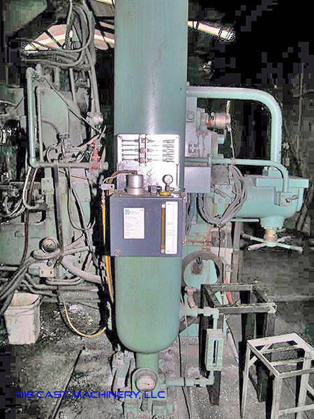 Detailed Pictures of Toshiba Cold Chamber Die Casting Machine DCMP-2990