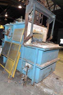 Detailed Pictures of FW Schaefer Wet Bath Aluminum Melting Furnace DCMP-3024