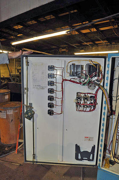 Detailed Pictures of FW Schaefer Wet Bath Aluminum Melting Furnace DCMP-3024