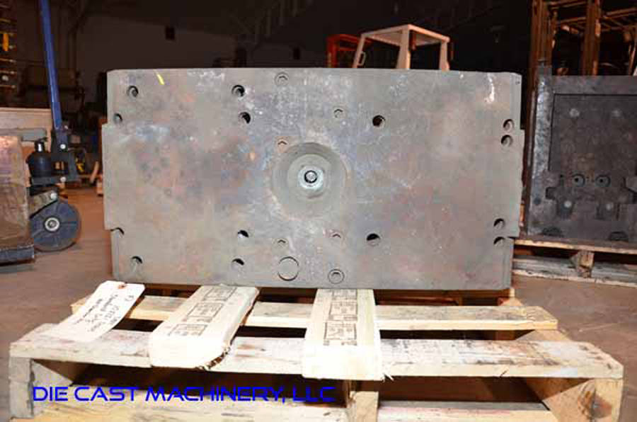 Detailed Pictures of DME Standard Duty, Double Unit, Hot Chamber Zinc master unit die holder DCMP-3489