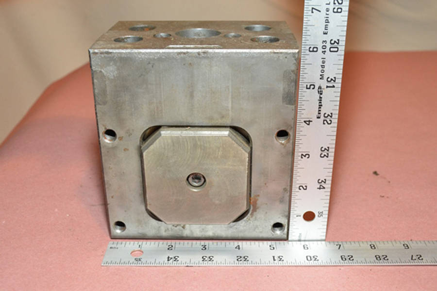 Picture of Lethiguel USA - Midland Technologies Model SV5500 Valve-Less Super Chill Block for Evacuating Dies For_Sale DCM-3538