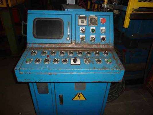 Detailed Pictures of Producer Hot Chamber Die Casting Machine DCMP-3582