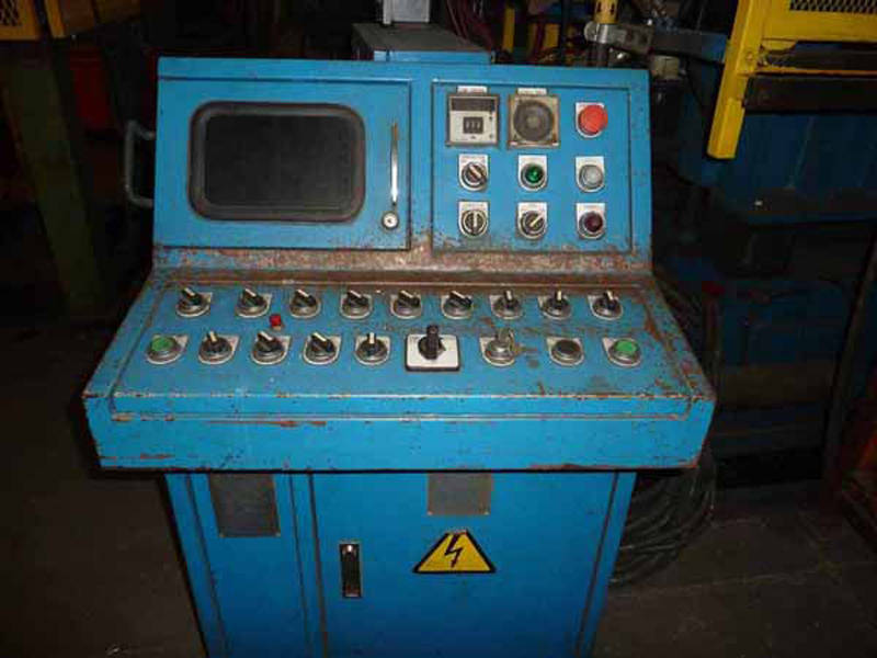 Detailed Pictures of Producer Hot Chamber Die Casting Machine DCMP-3582