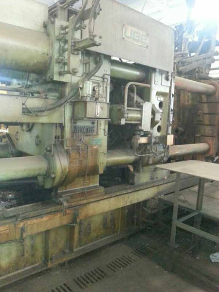 Detailed Pictures of Ube Cold Chamber Die Casting Machine DCMP-3592