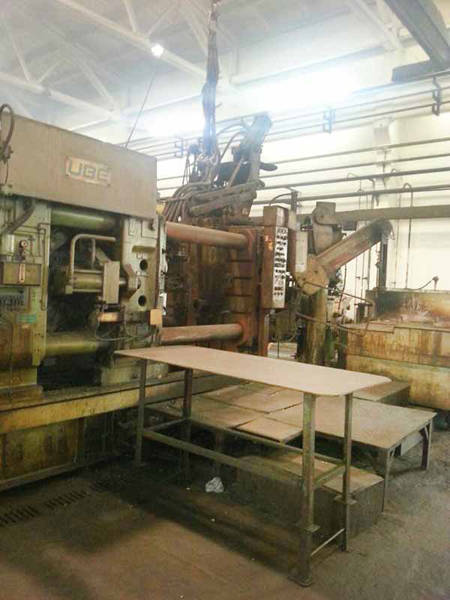 Detailed Pictures of Ube Cold Chamber Die Casting Machine DCMP-3592