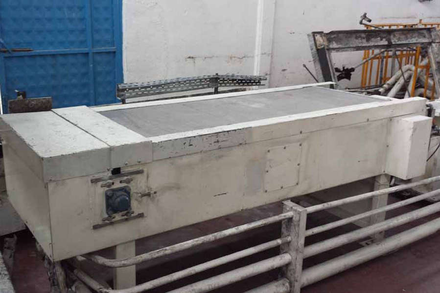 Detailed Pictures of Ube Squeeze Cast Die Casting Machine DCMP-3593