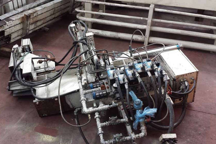 Detailed Pictures of Ube Squeeze Cast Die Casting Machine DCMP-3593