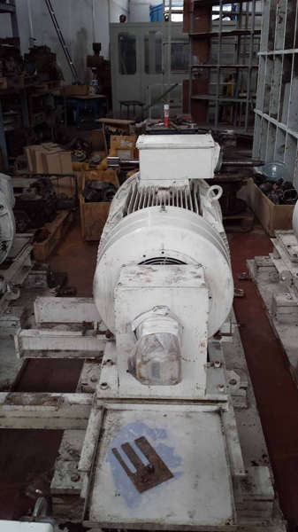 Detailed Pictures of Ube Squeeze Cast Die Casting Machine DCMP-3593