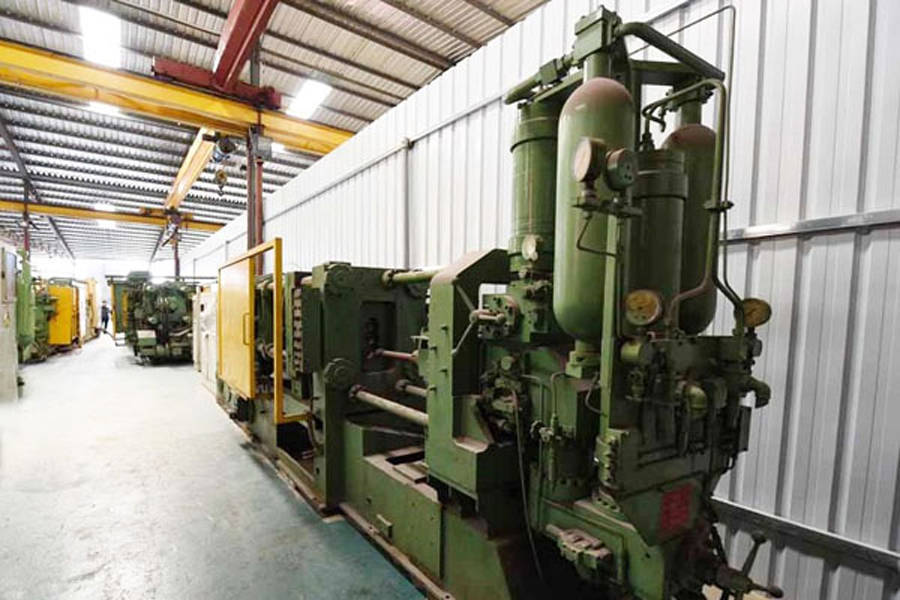 Detailed Pictures of Idra Cold Chamber Die Casting Machine DCMP-3617