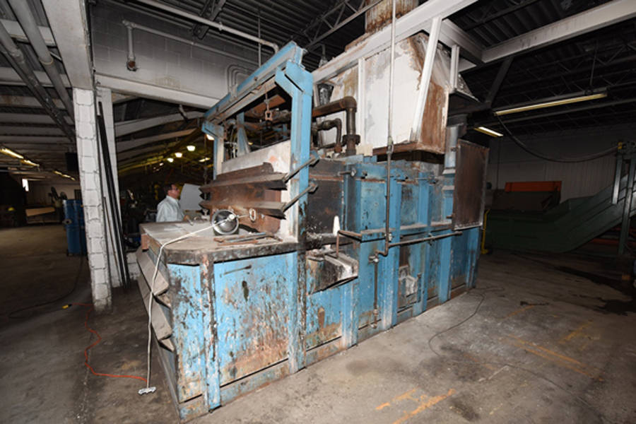 Detailed Pictures of FW Schaefer Wet Bath Aluminum Melting Furnace DCMP-3632