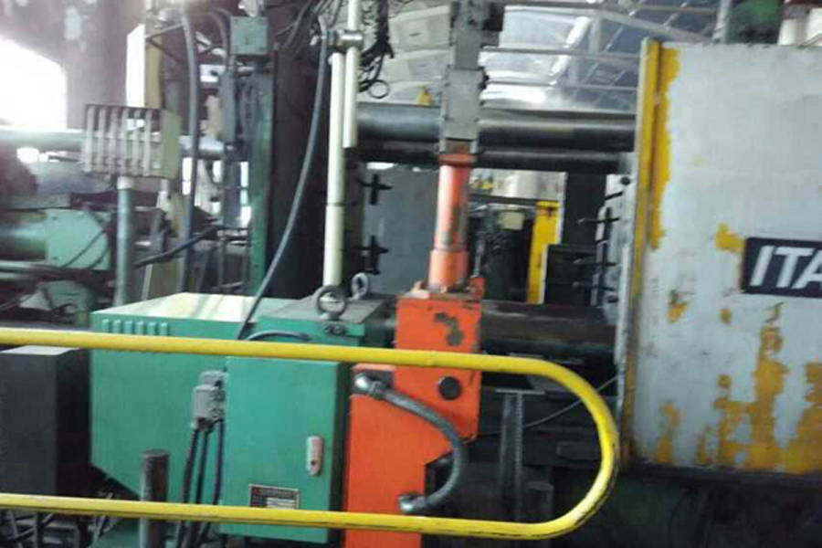 Detailed Pictures of Italpresse Cold Chamber Die Casting Machine DCMP-3634