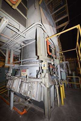 Detailed Pictures of Modern Equipment Stack Melting & Holding Furnace DCMP-3653