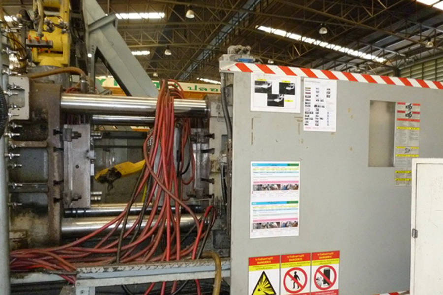 Detailed Pictures of Toyo Machinery Cold Chamber Die Casting Machine DCMP-3707