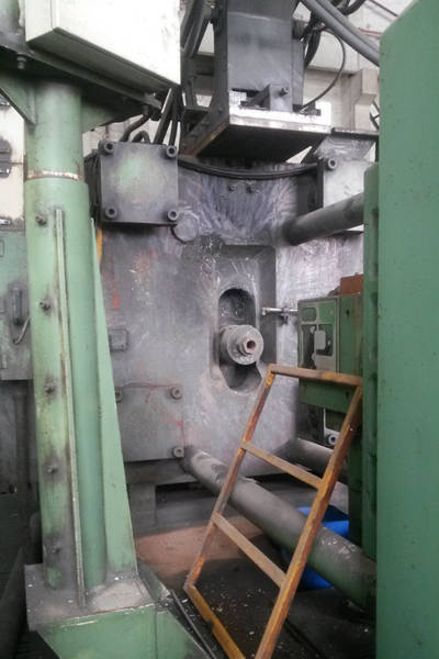 Detailed Pictures of Italpresse Cold Chamber Die Casting Machine DCMP-3733