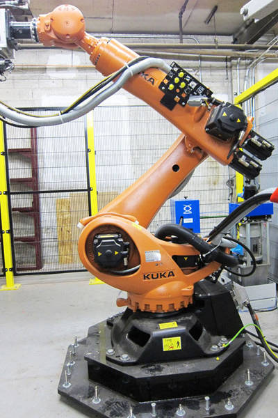 Detailed Pictures of Kuka Six Axis Foundry Rated Robot DCMP-3789