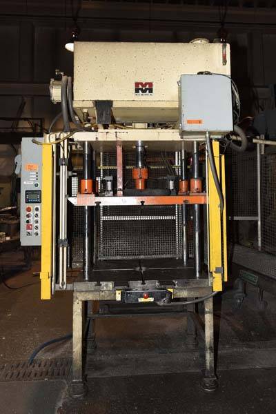 Detailed Pictures of Metal Mechanics Vertical Die Cast Trimming Press DCMP-3842