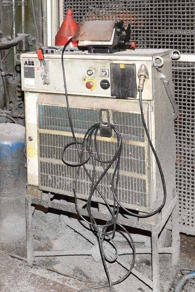 Detailed Pictures of ABB Six Axis Robot with Extractor Package DCMP-3862
