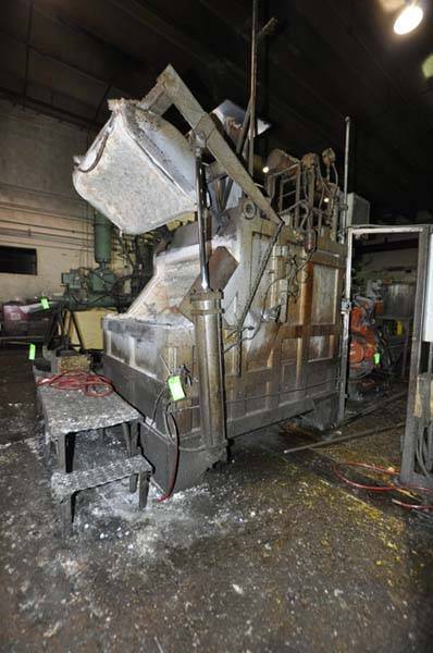 Detailed Pictures of MPH Wet Bath Aluminum Melting Furnace DCMP-3887
