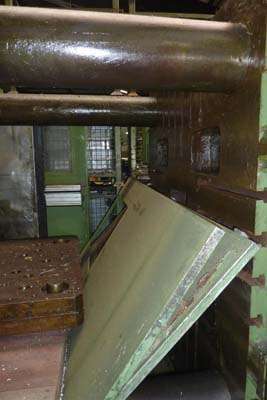 Detailed Pictures of Buhler Cold Chamber Die Casting Machine DCMP-3958