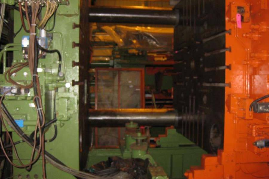 Detailed Pictures of Buhler Cold Chamber Die Casting Machine DCMP-3958