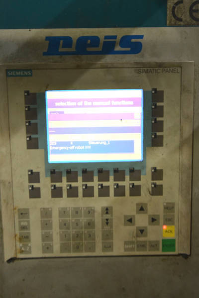 Detailed Pictures of Reis Trim Press Three Column (Post) Vertical Hydraulic Die Casting Trim Press DCMP-3962