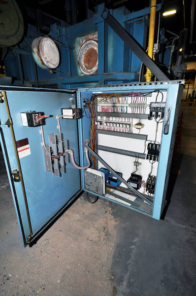 Detailed Pictures of FW Schaefer Wet Bath Aluminum Melting Furnace DCMP-3995