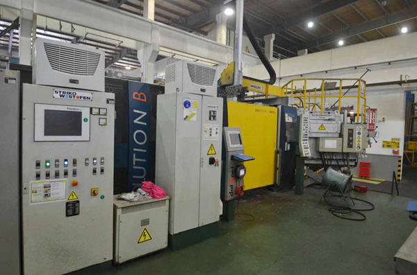 Detailed Pictures of Buhler Cold Chamber Die Casting Machine DCMP-4020