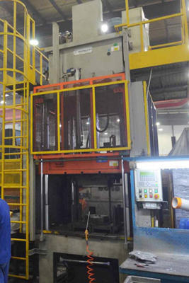 Detailed Pictures of Buhler Cold Chamber Die Casting Machine DCMP-4020