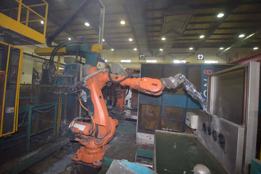 Detailed Pictures of Buhler Cold Chamber Die Casting Machine DCMP-4020