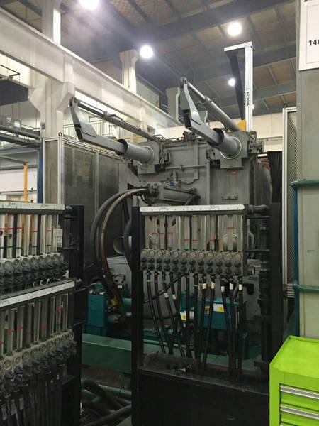 Detailed Pictures of Buhler Cold Chamber Die Casting Machine DCMP-4020