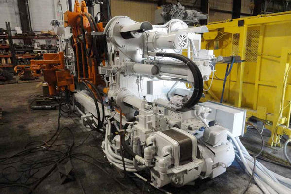 Detailed Pictures of Toshiba Cold Chamber Die Casting Machine DCMP-4072