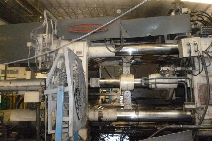 Detailed Pictures of Toshiba Cold Chamber Die Casting Machine DCMP-4130