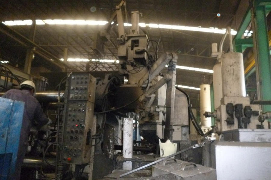 Detailed Pictures of Toshiba Cold Chamber Die Casting Machine DCMP-4130